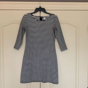Black and white Express dress. 3/4 sleeve, 33.5” from shoulder to bottom.
